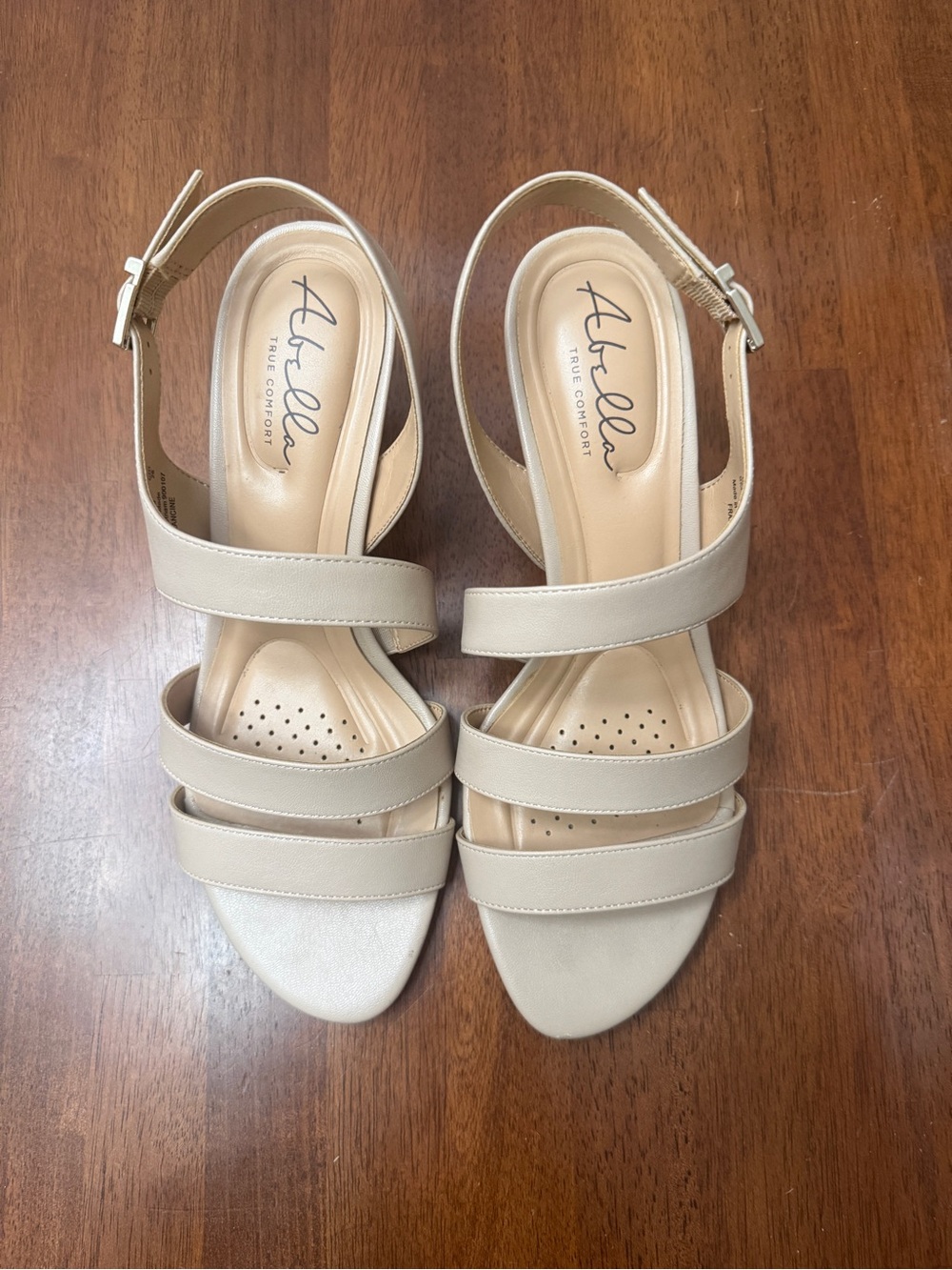 Abella Women’s 3 inch Strappy Sandal - Cushioned Comfort Light Beige